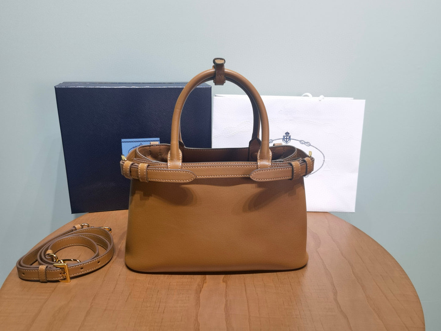 Prada Handbag 28x18x10.5cm