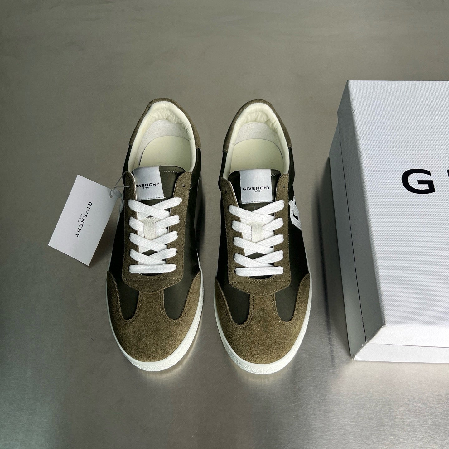 Givenchy Sneakers