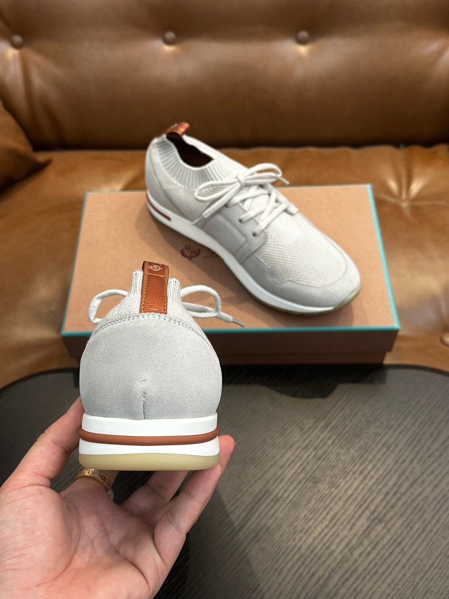 LP Sneakers