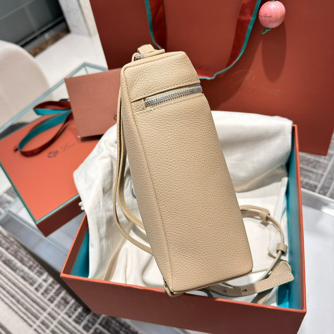 LP Extra Pocket L23.5 Backpack