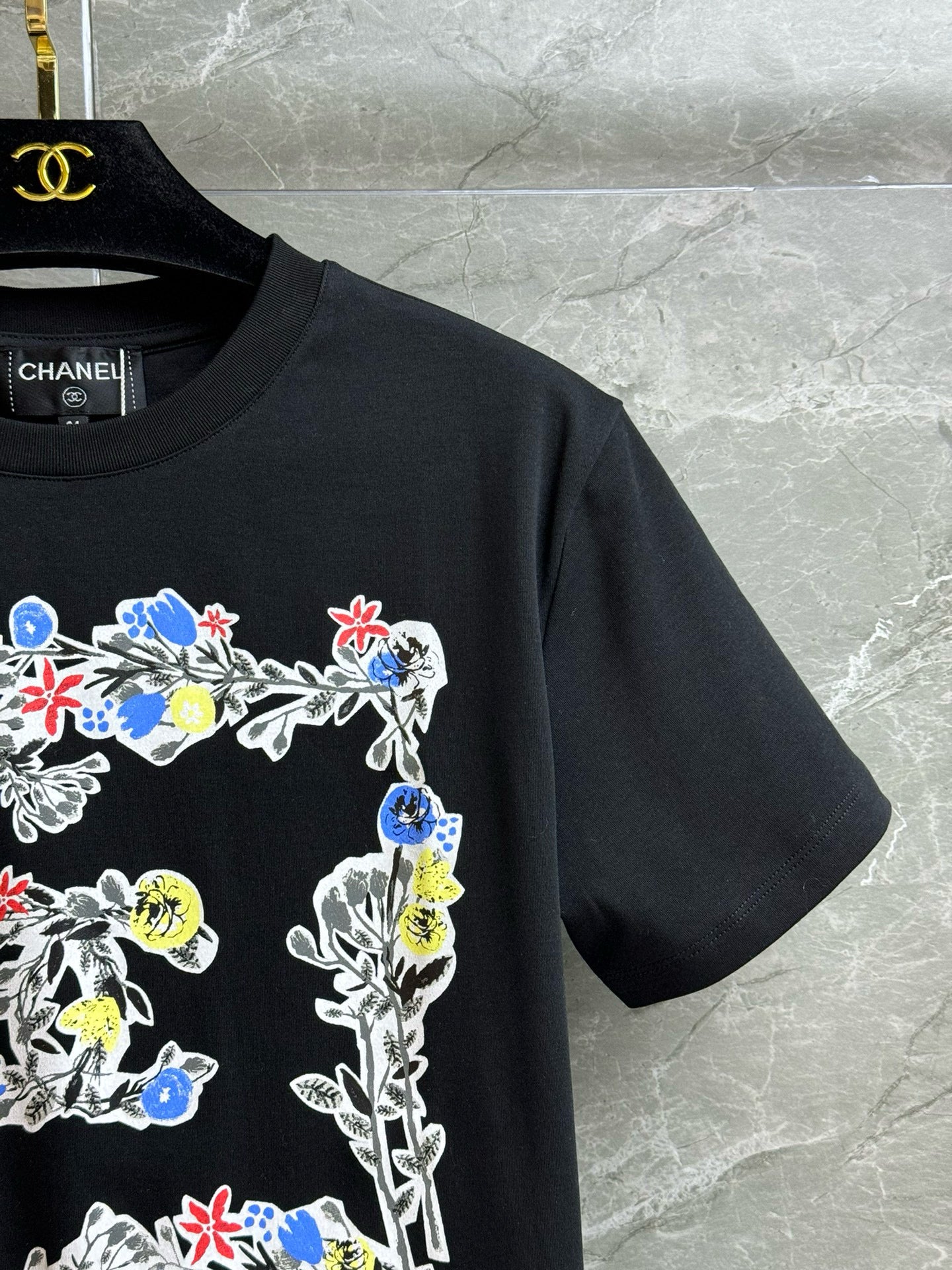 Chanel T-Shirt