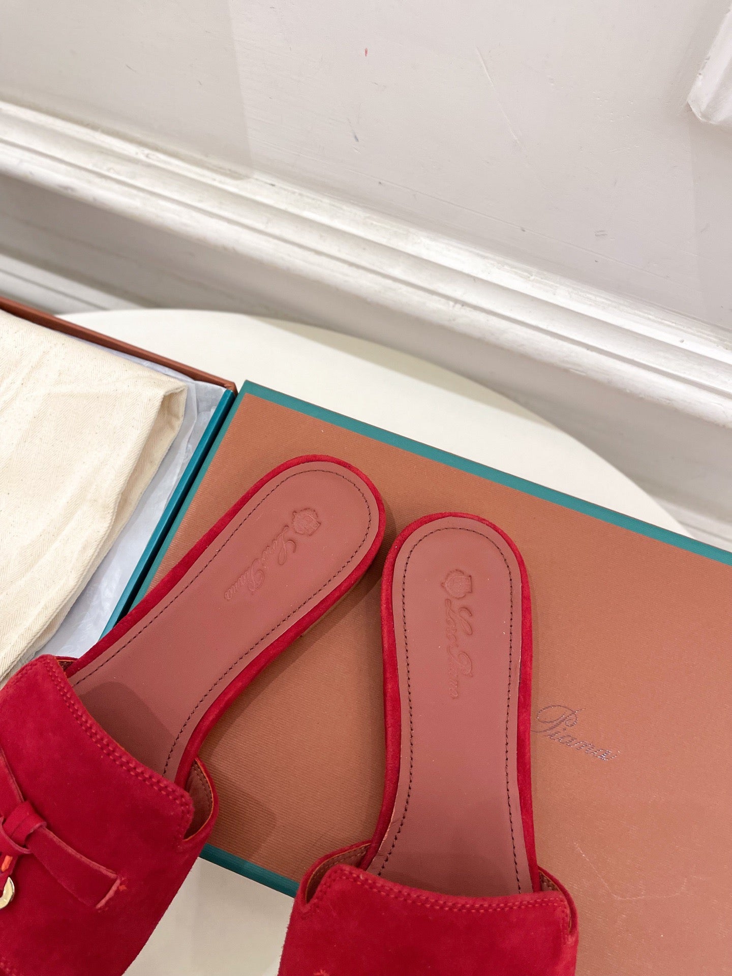 LP Sandals