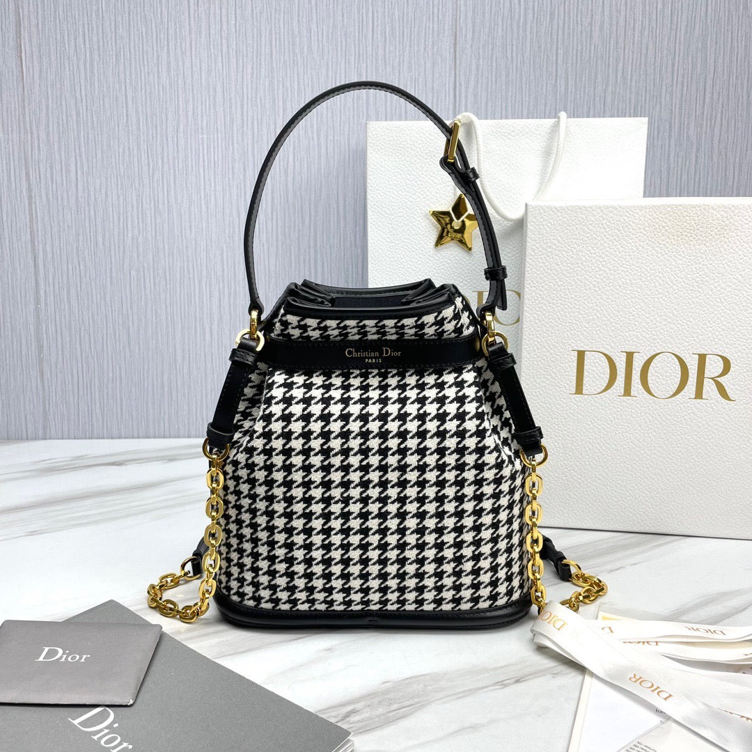 Dior C’est Handbag (24cm)