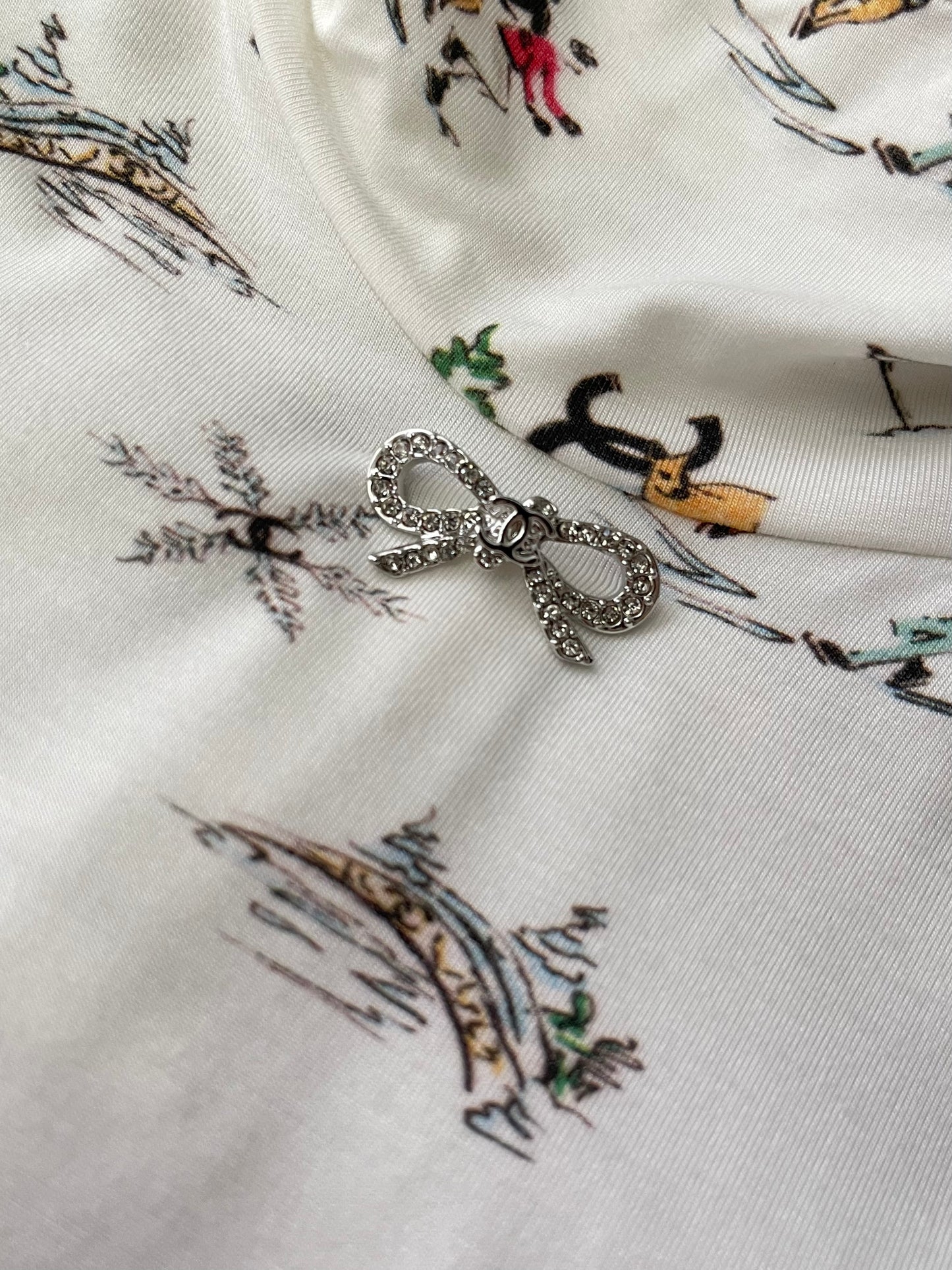 Chanel 25N Ski Print White Mock Neck Top