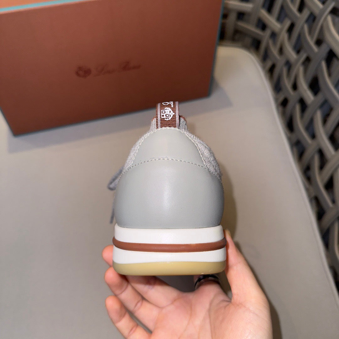 LP Sneakers
