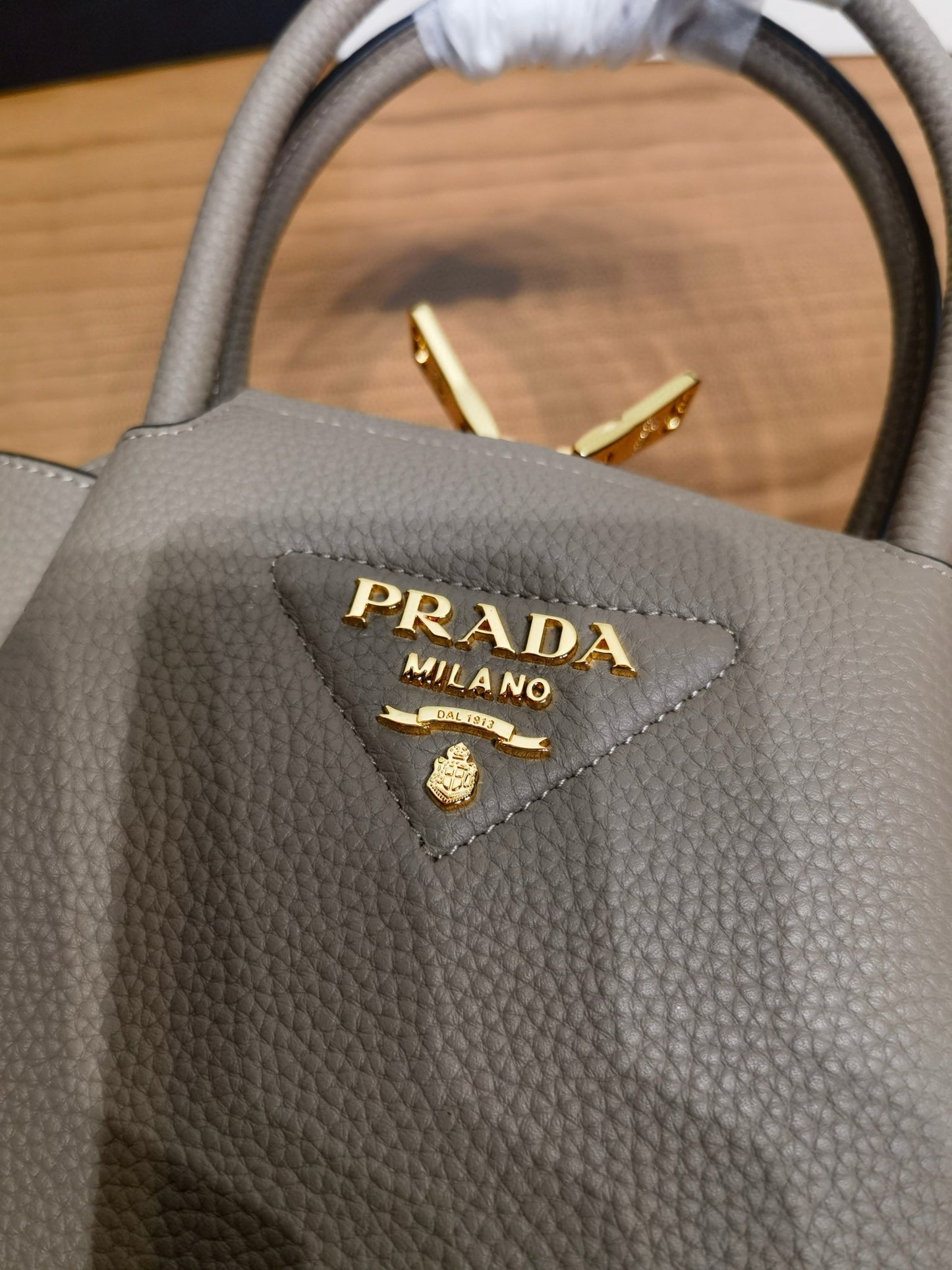 PD Small Leather Tote Bag 19.5x18x9cm