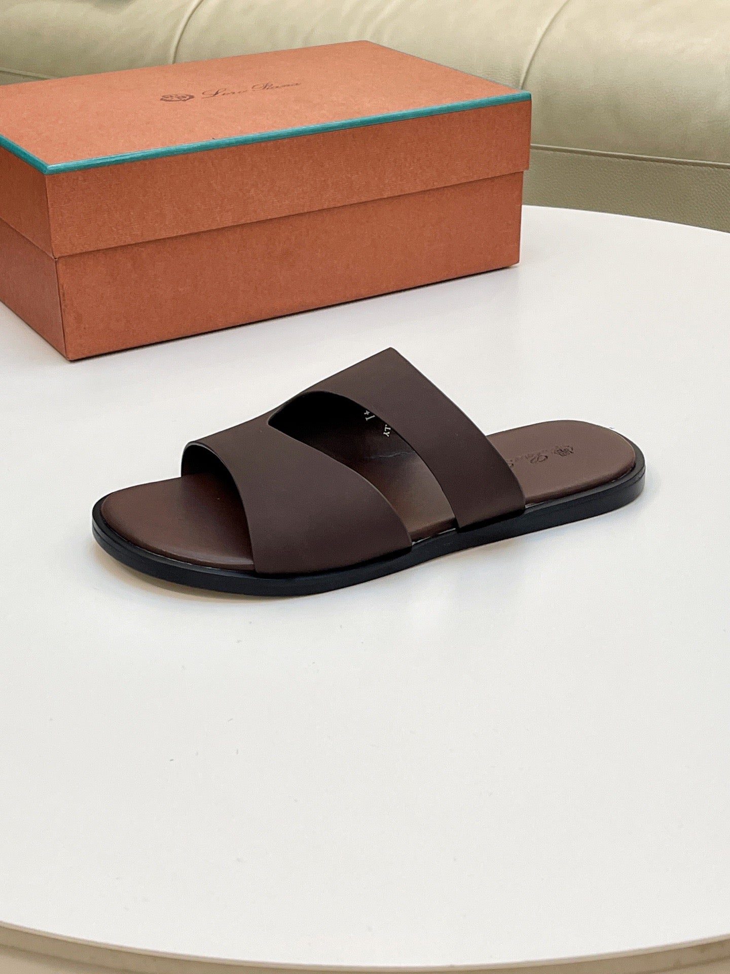 LP Sandals