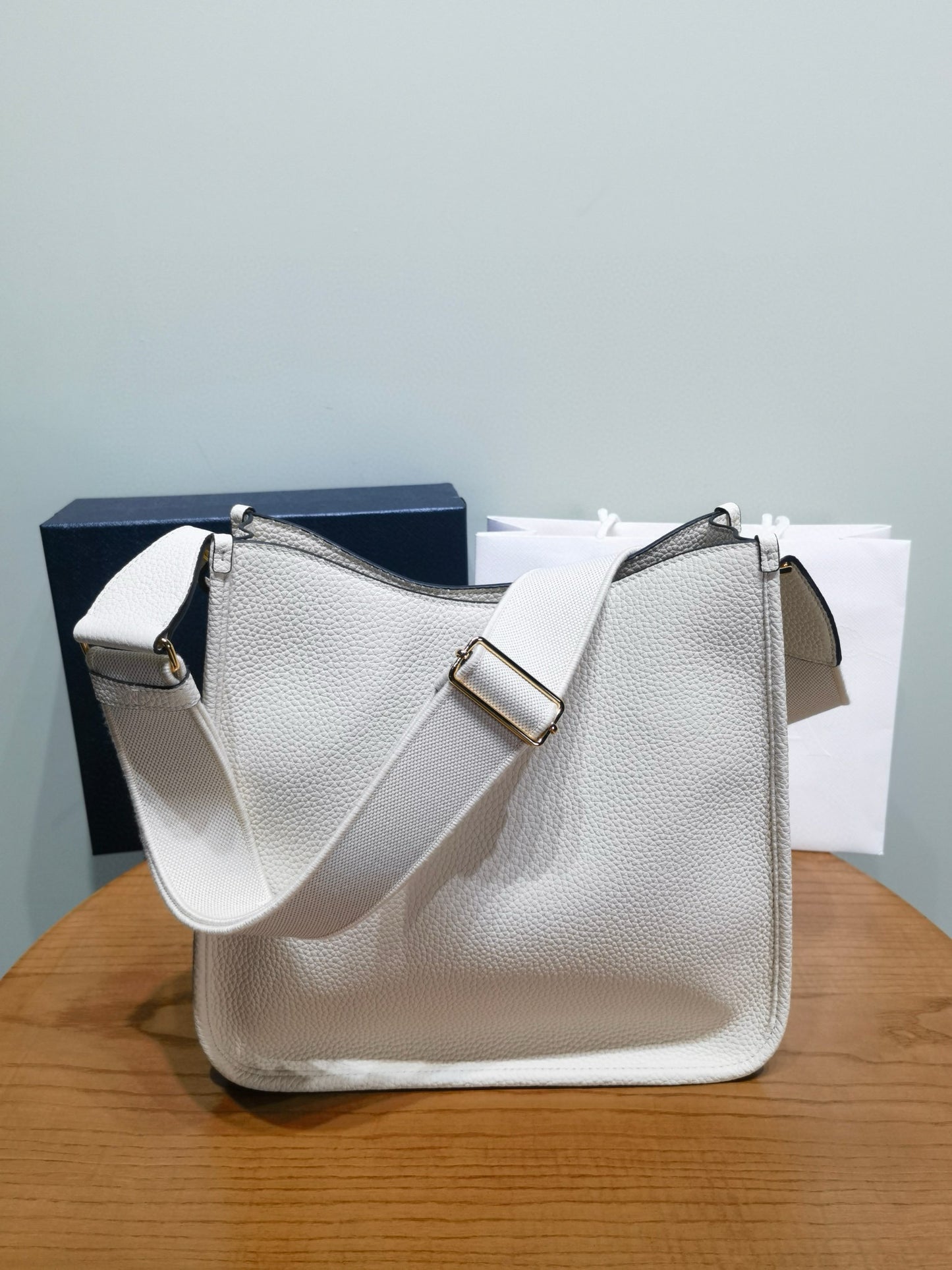 PD Medium Leather Shoulder Bag 30x28x12cm
