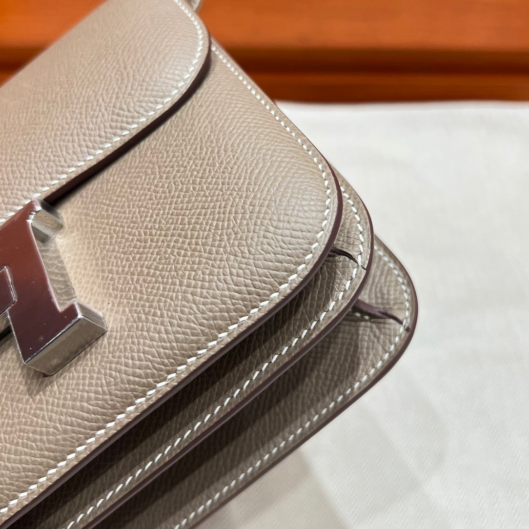 Hermes Constance 19