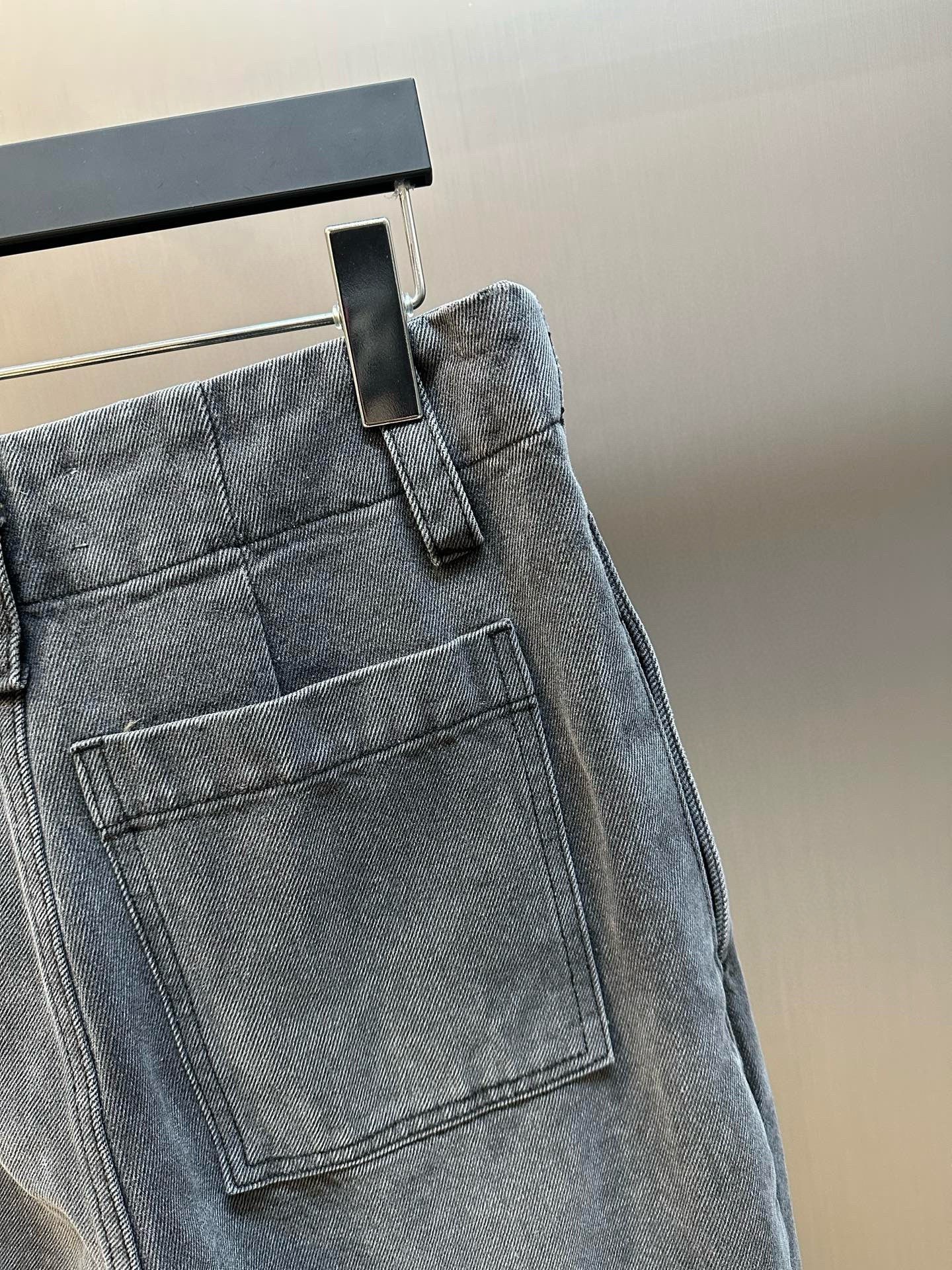 Loewe Jean