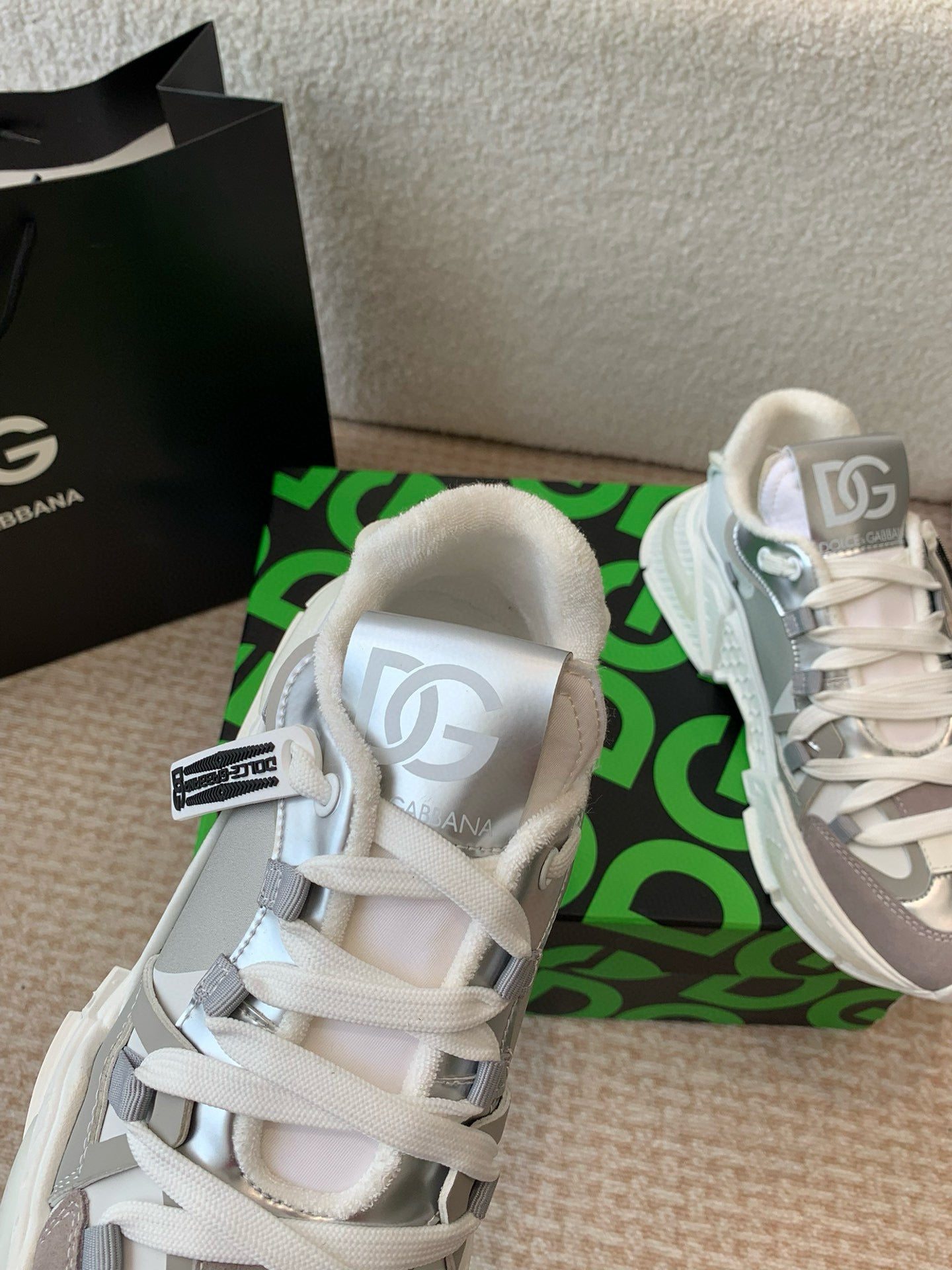 DG Sneakers