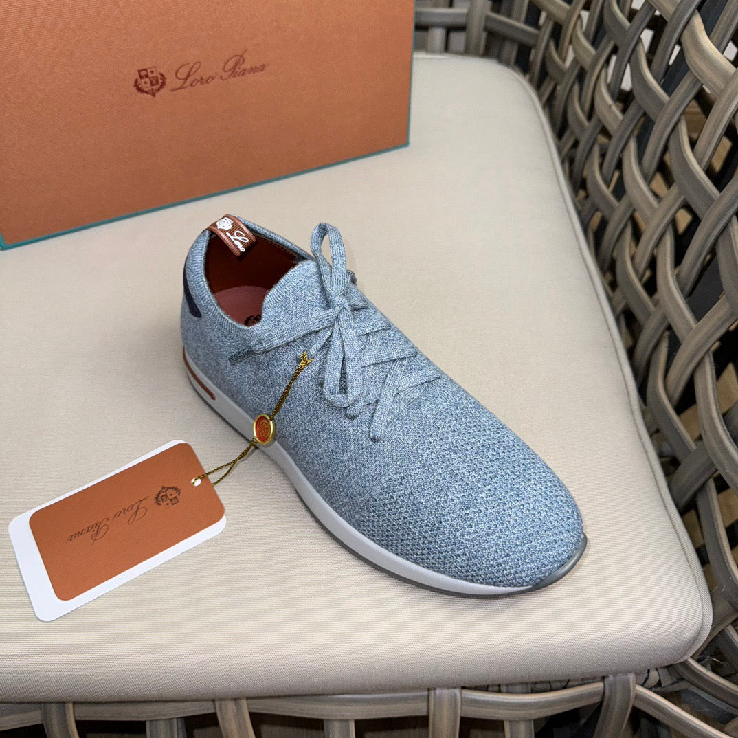 LP Sneakers