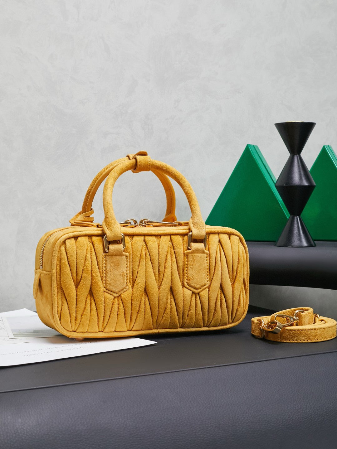 Miu Miu Bowling Bag 22x10.5x7.5cm