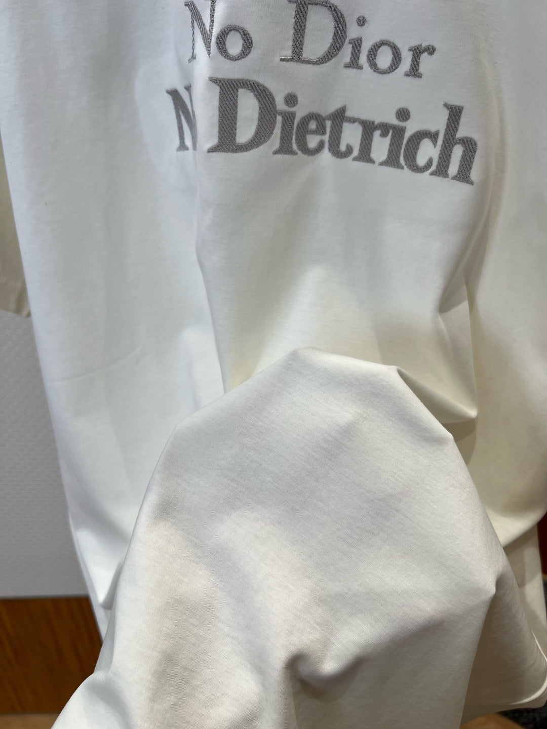 Dior T-shirt