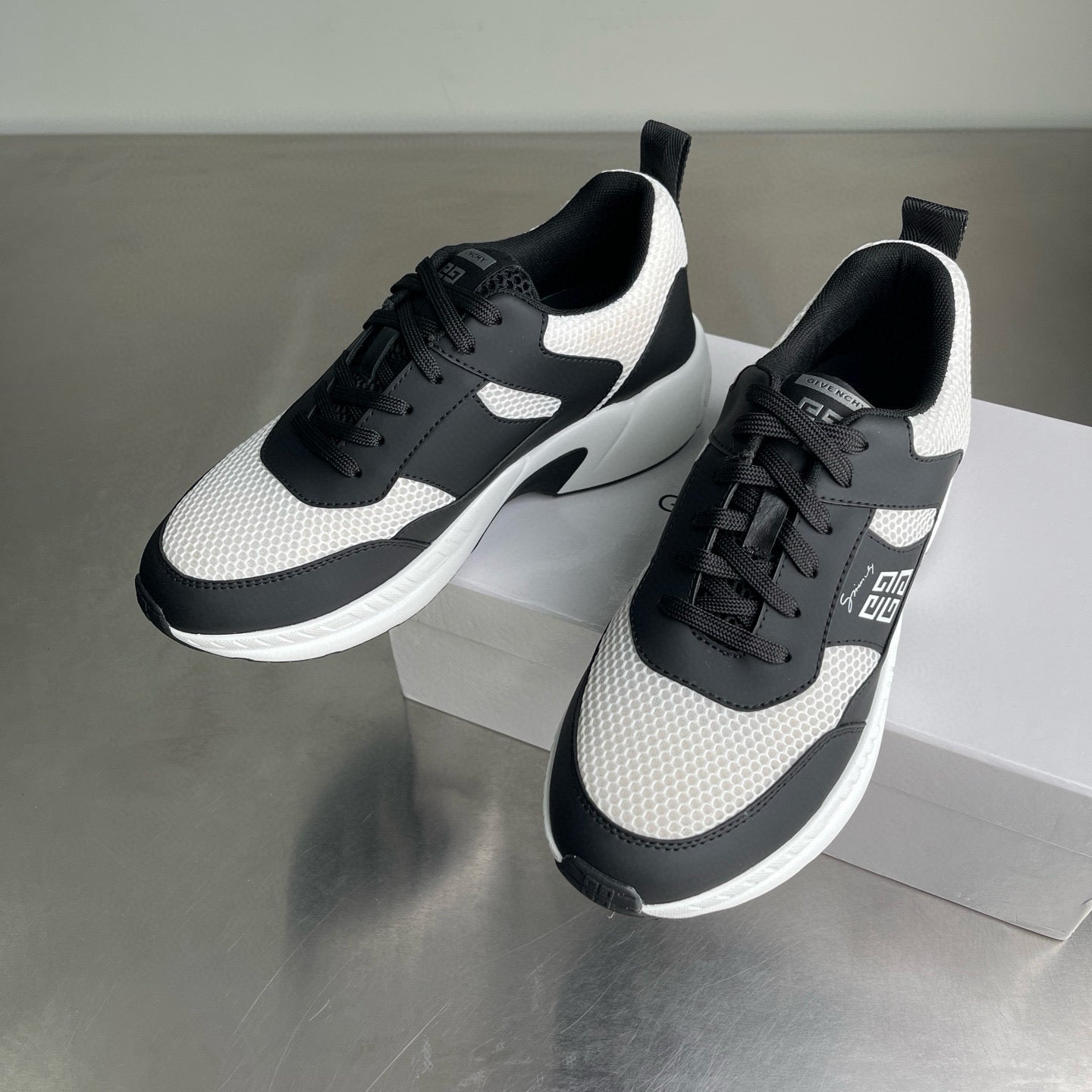 Givenchy Sneakers