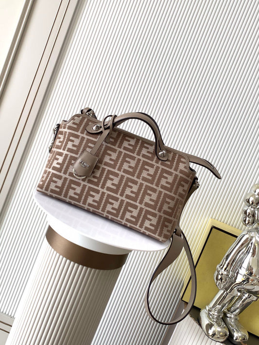 Fendi Sling bag (Medium)