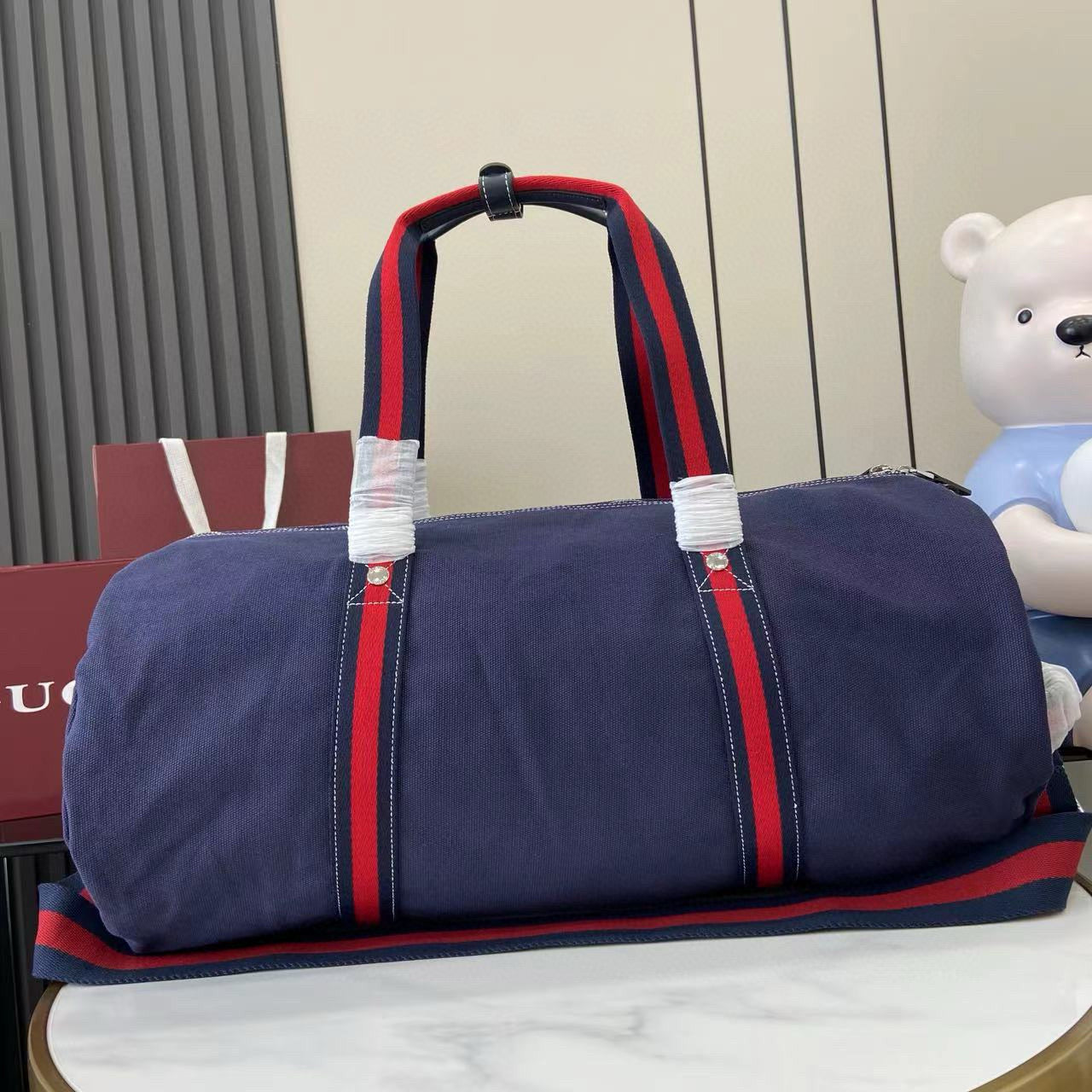 Gucci Duffle Bag 54x24x24CM