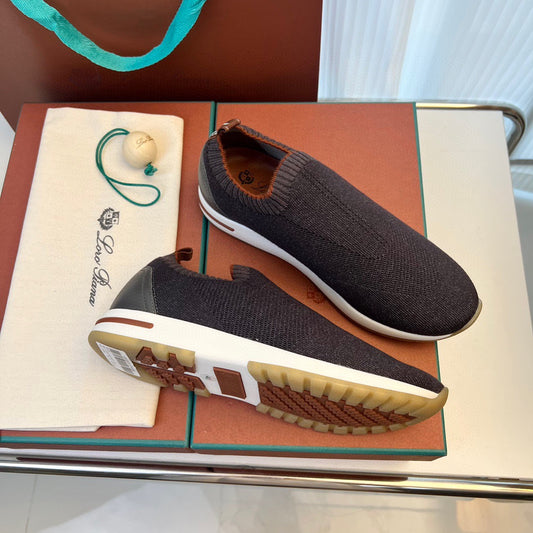 LP Sneakers