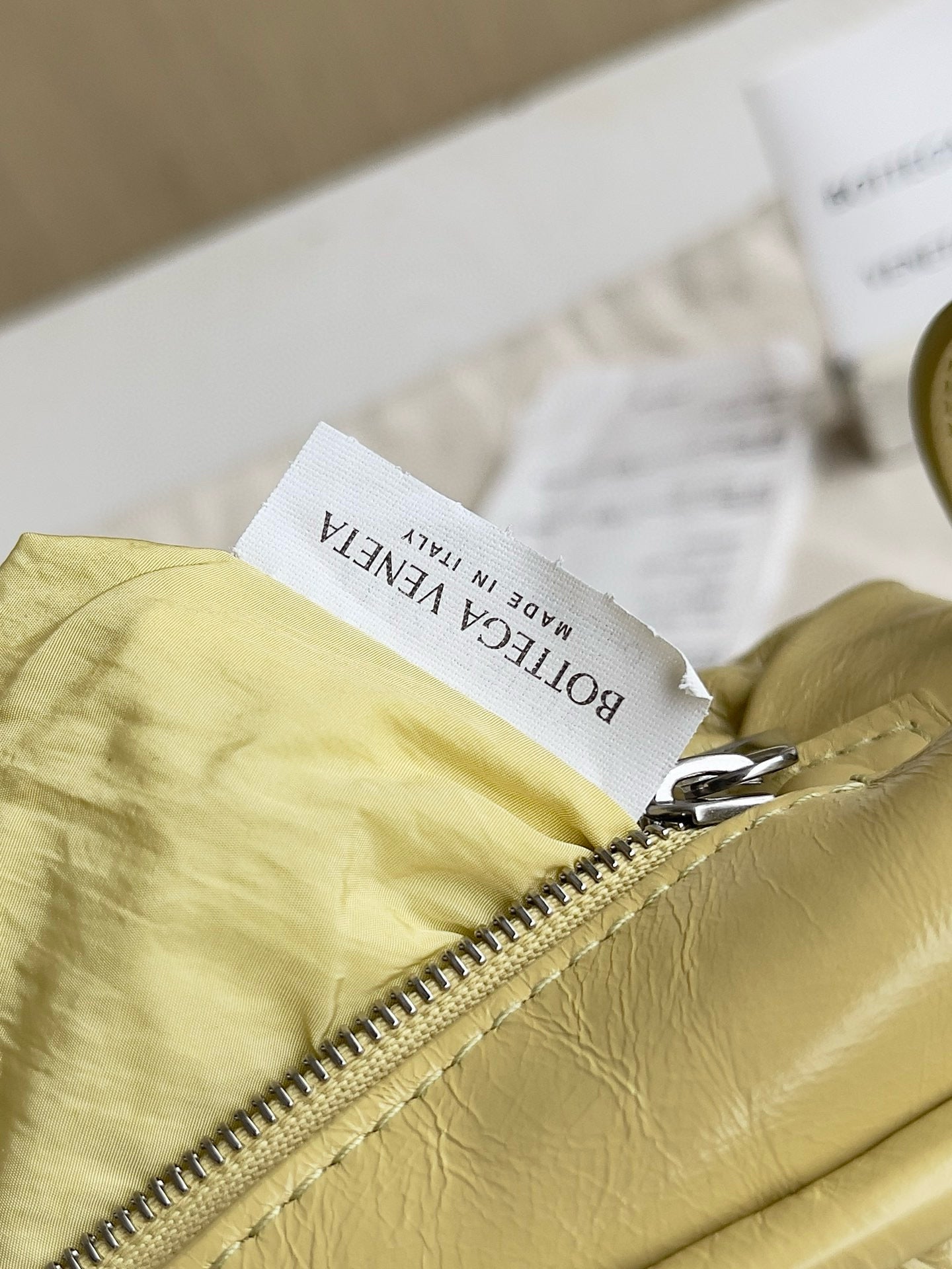 BV Foulard Rumple Messenger Bag
