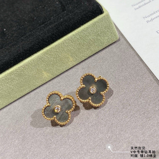 Van Cleef & Arpels Earrings