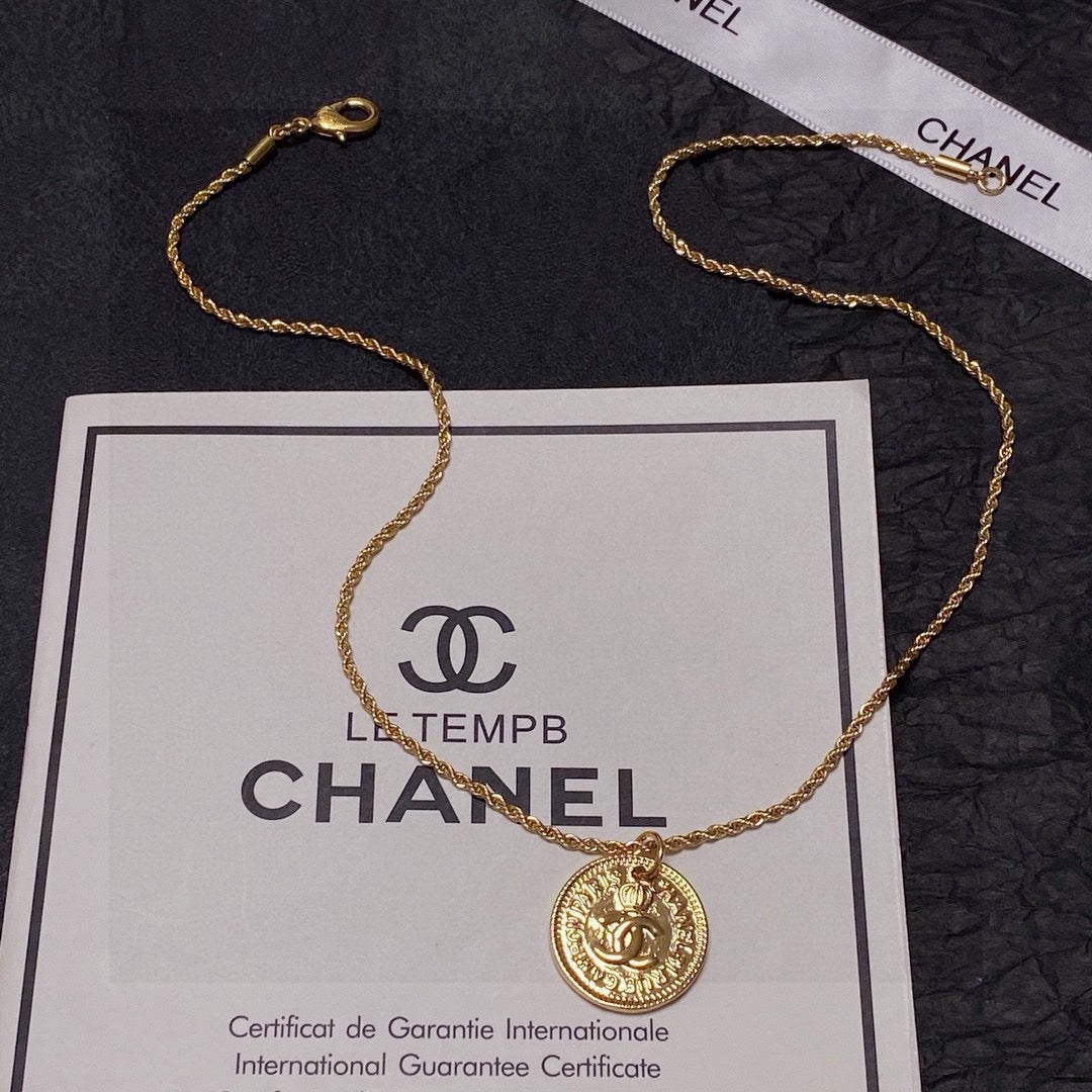 Collar Chanel