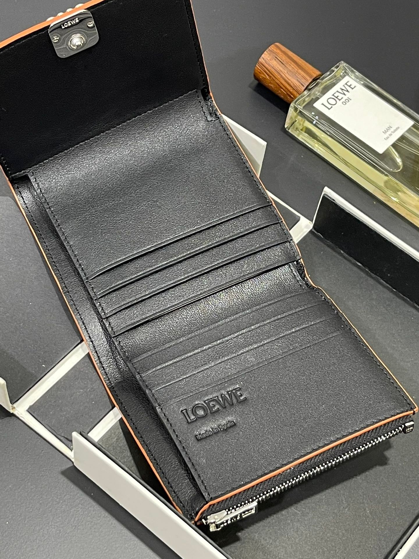 Loewe Wallet