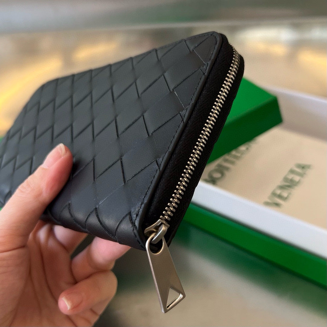 Bottega Veneta Long Zipped Wallet
