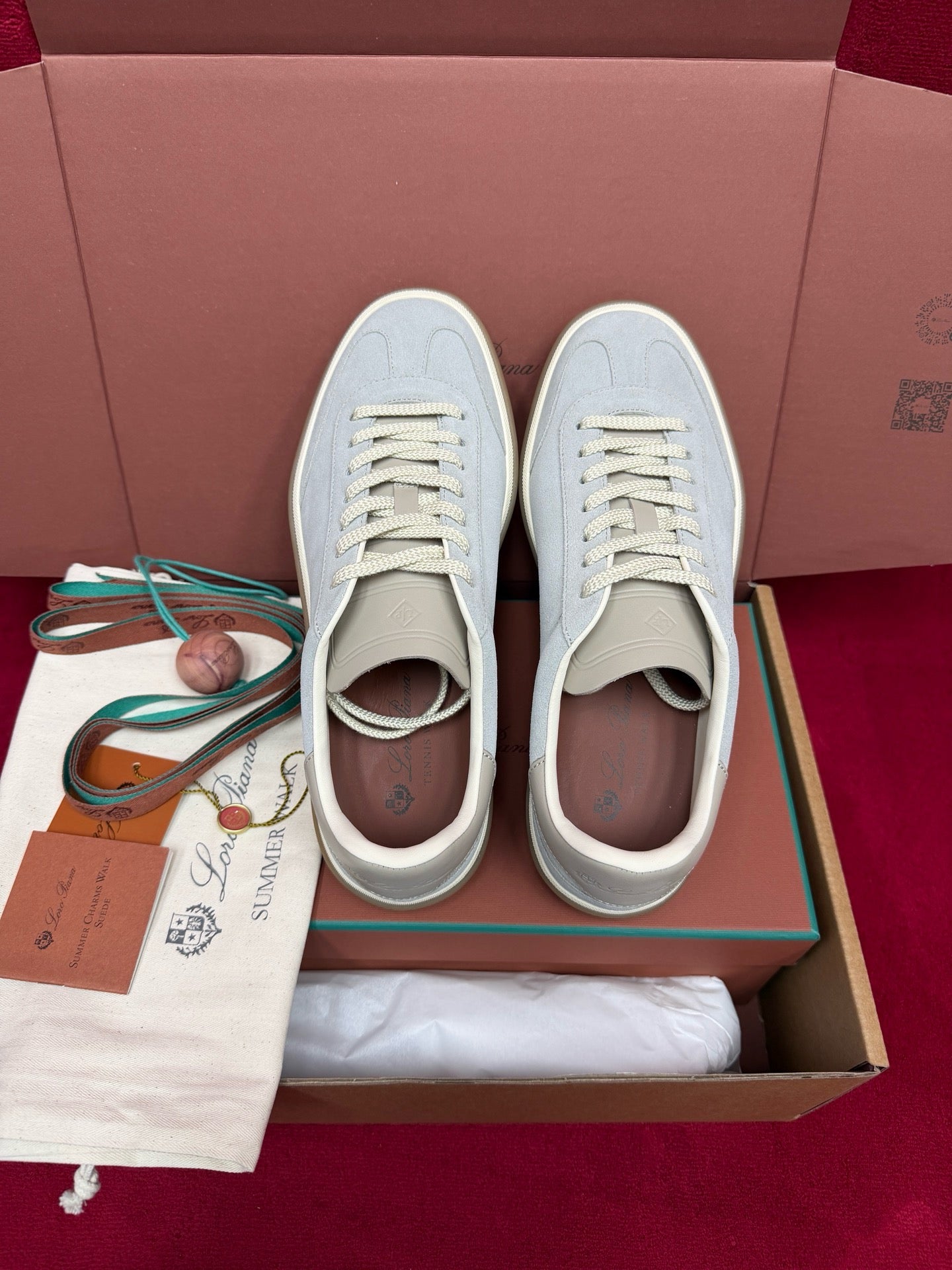 LP Sneaker