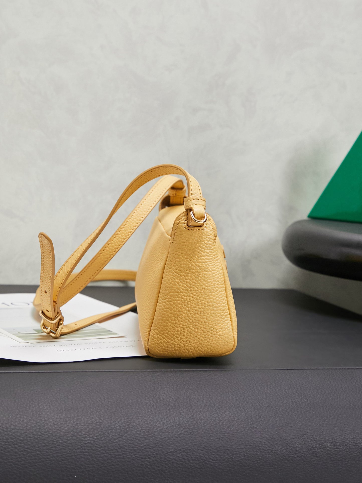 Miu Miu Cross Body Bag 18x10x7cm