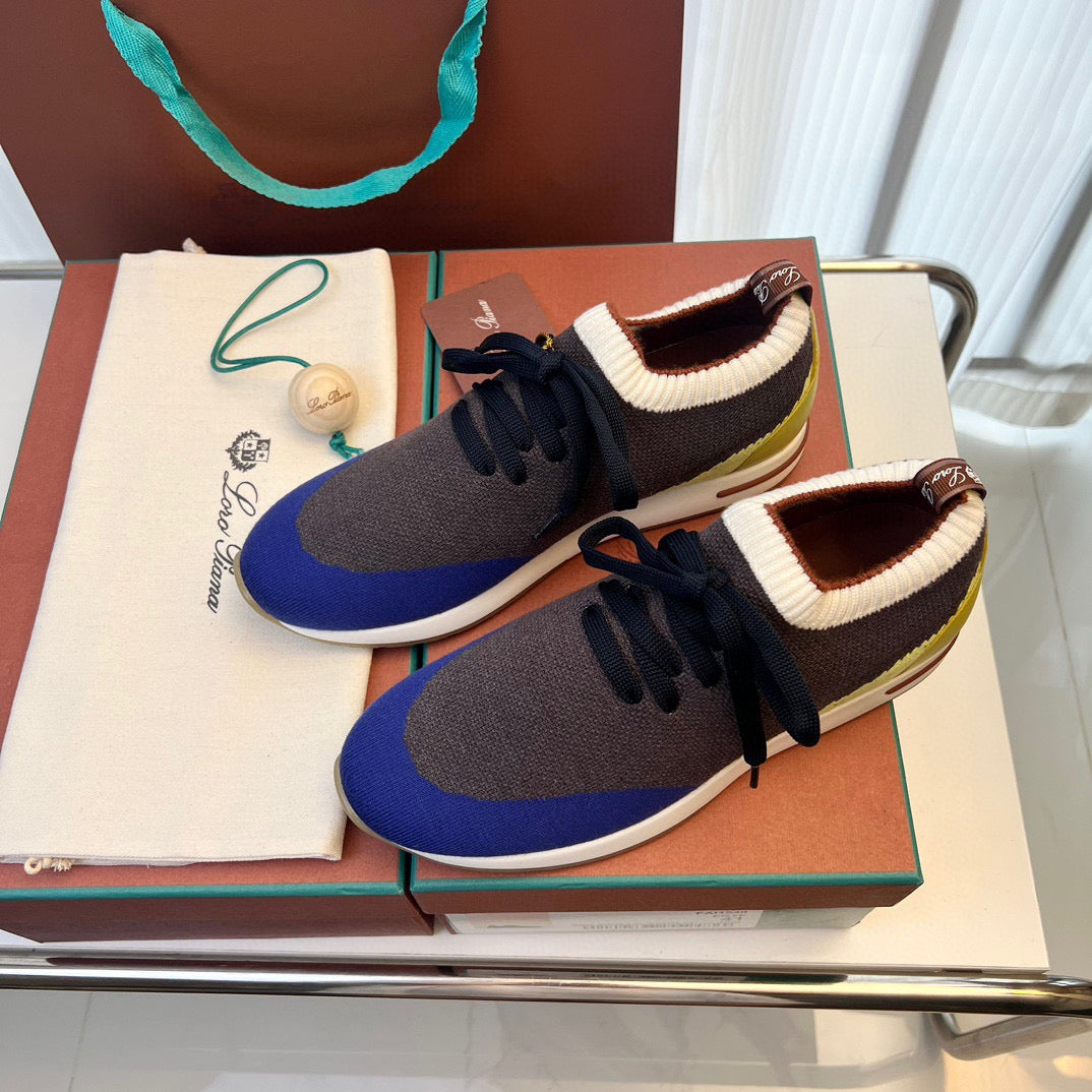 LP Sneakers