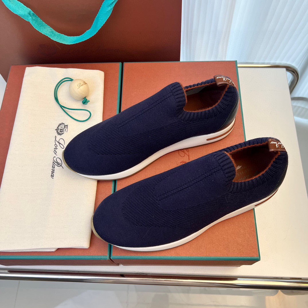 LP Sneakers