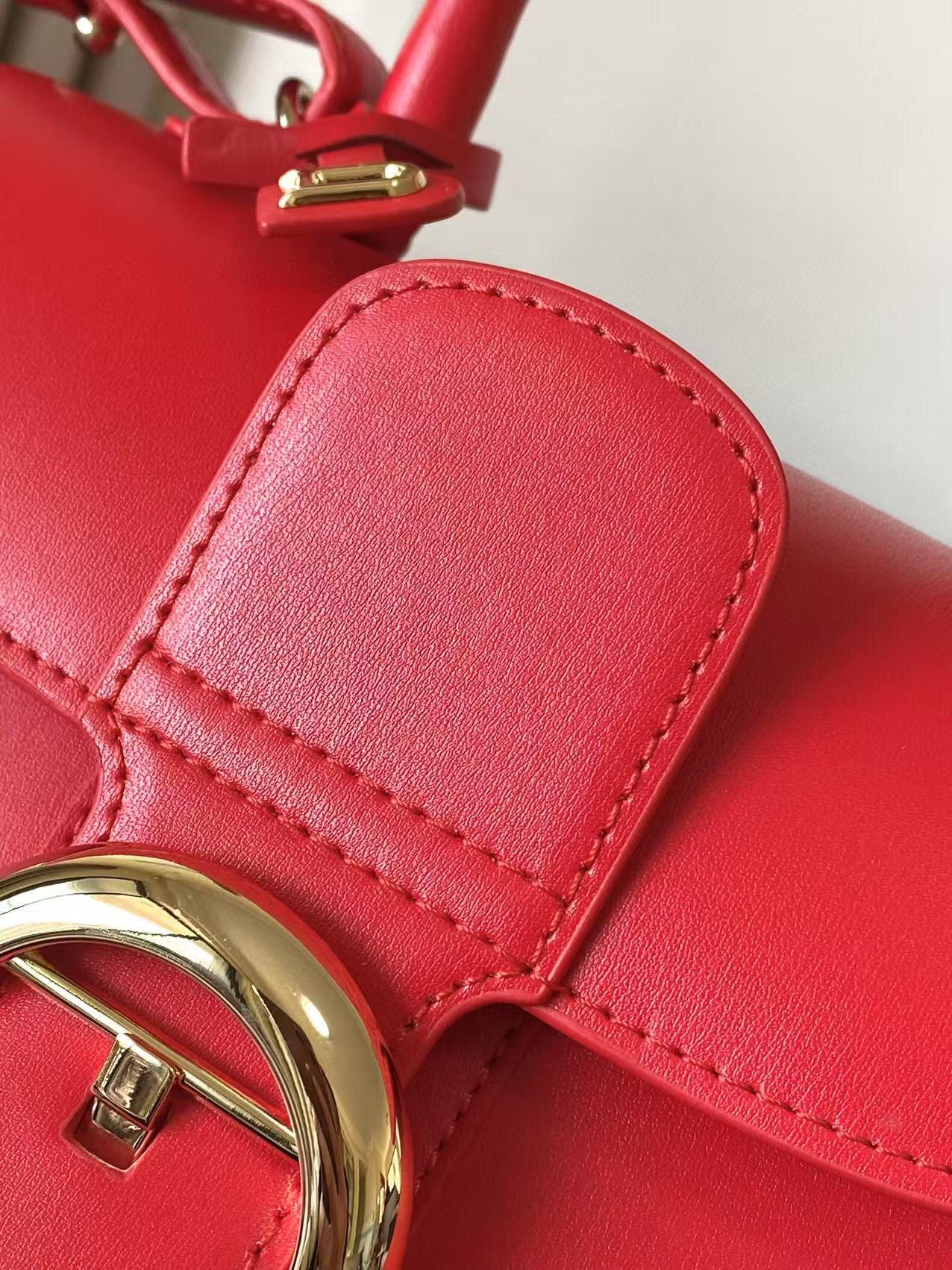 Delvaux Sling Bag (20＊10＊16 cm)