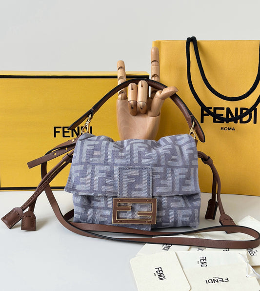 Fendi Mamma Baguette Bag