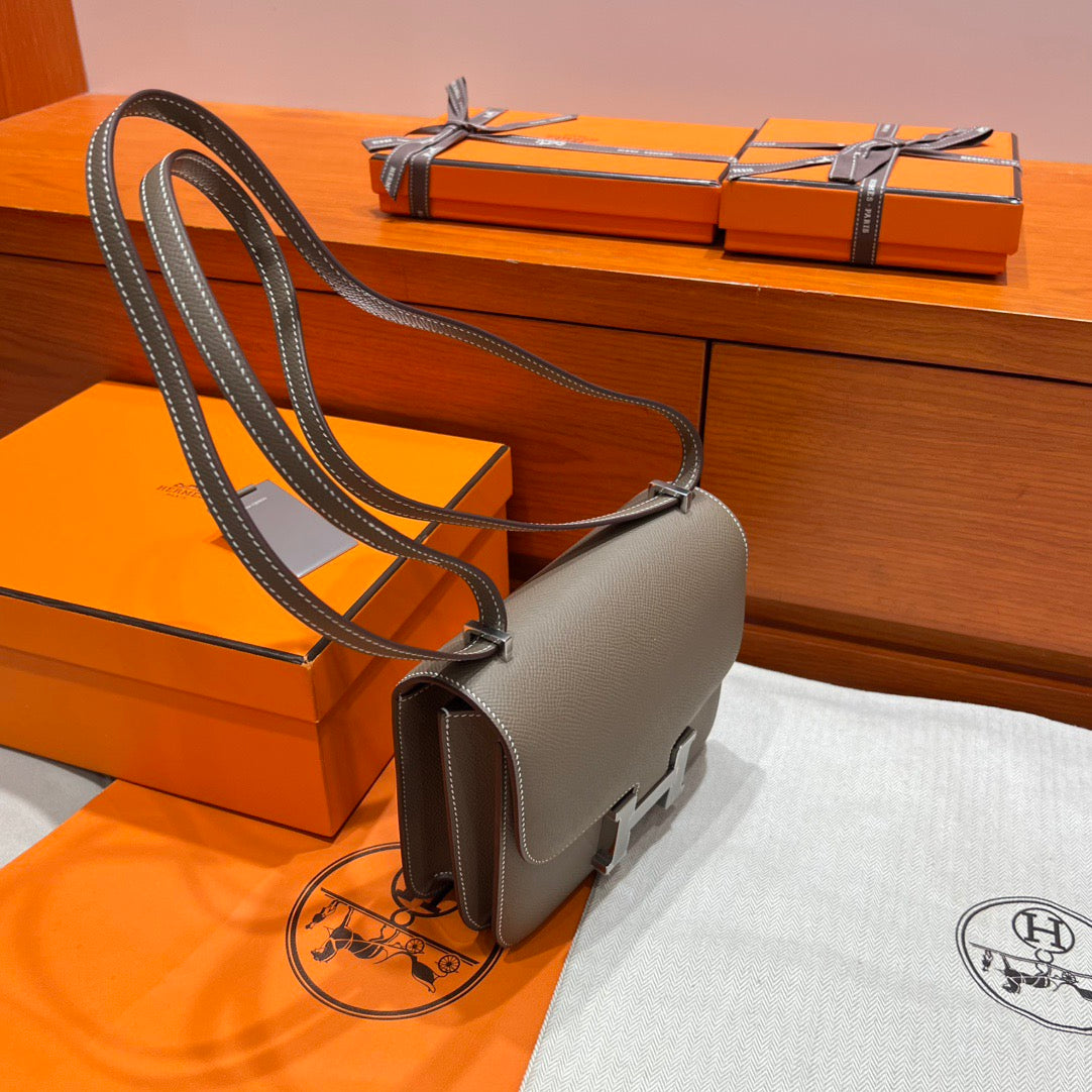 Hermes Constance 19