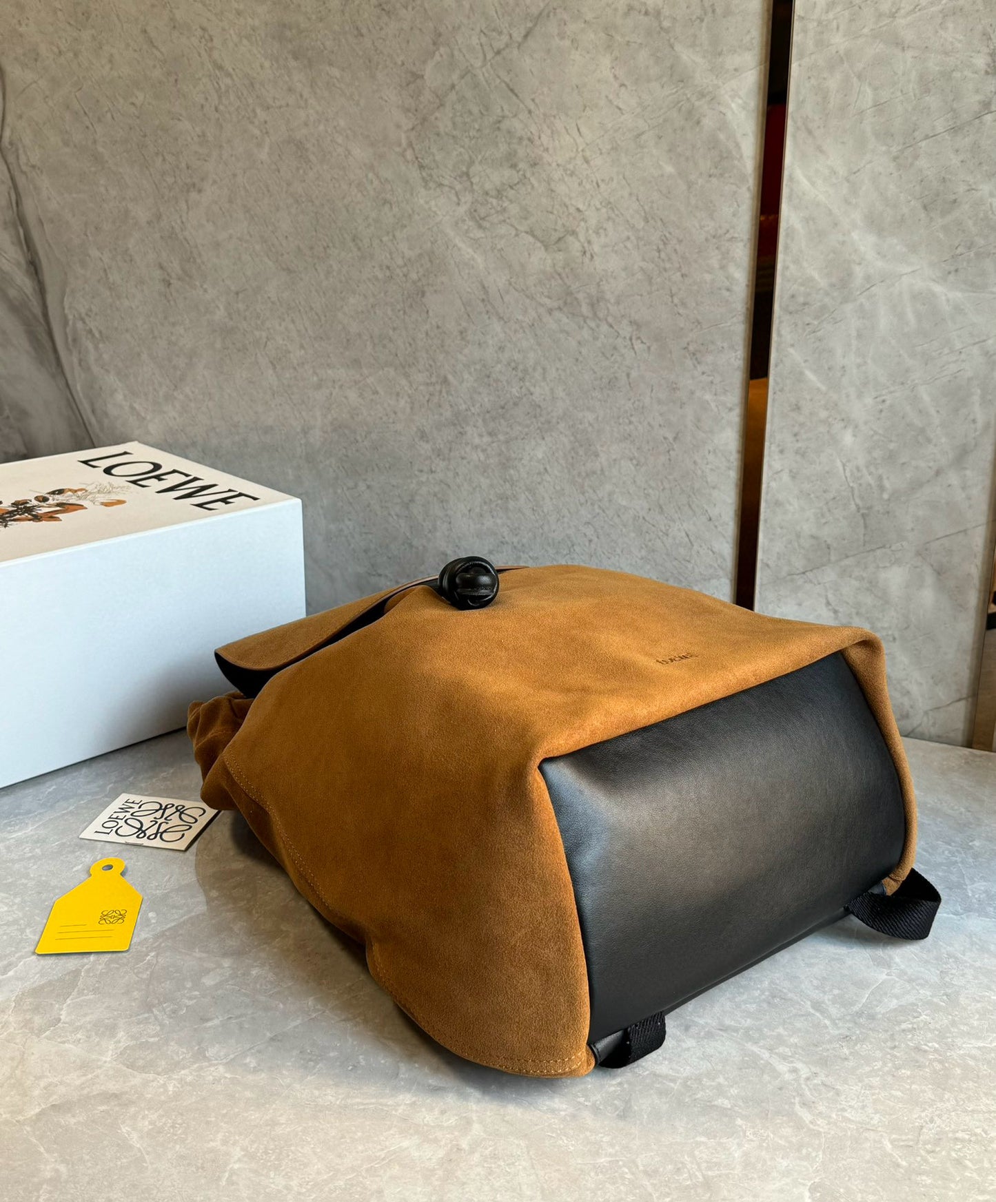 Loewe Flamenco Backpack(36x16x40cm)