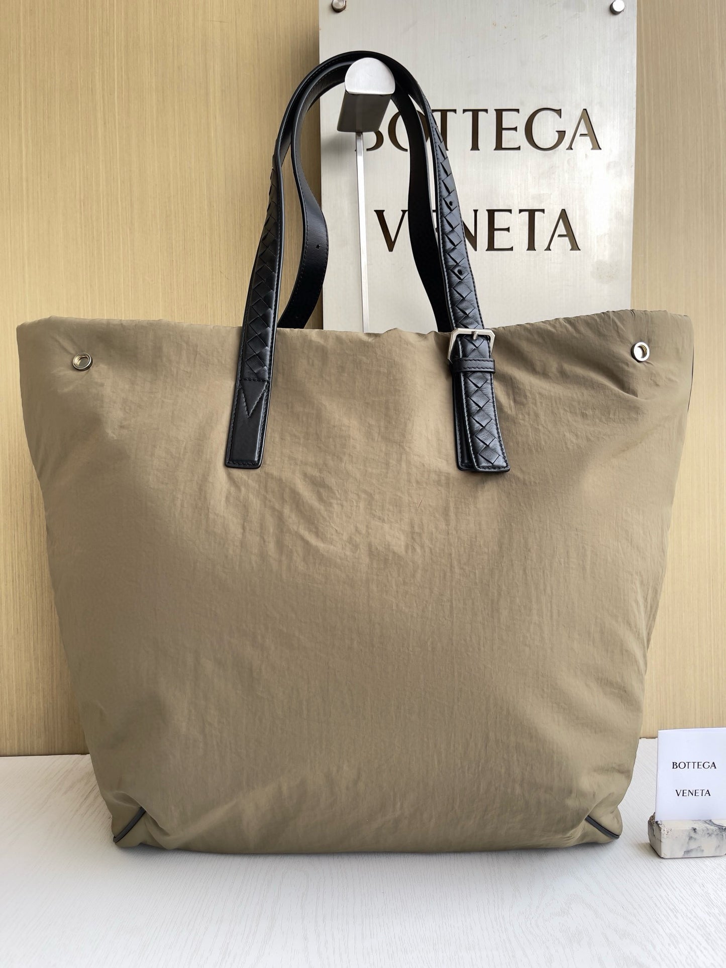 BV Crossroad Buckle Tote Bag