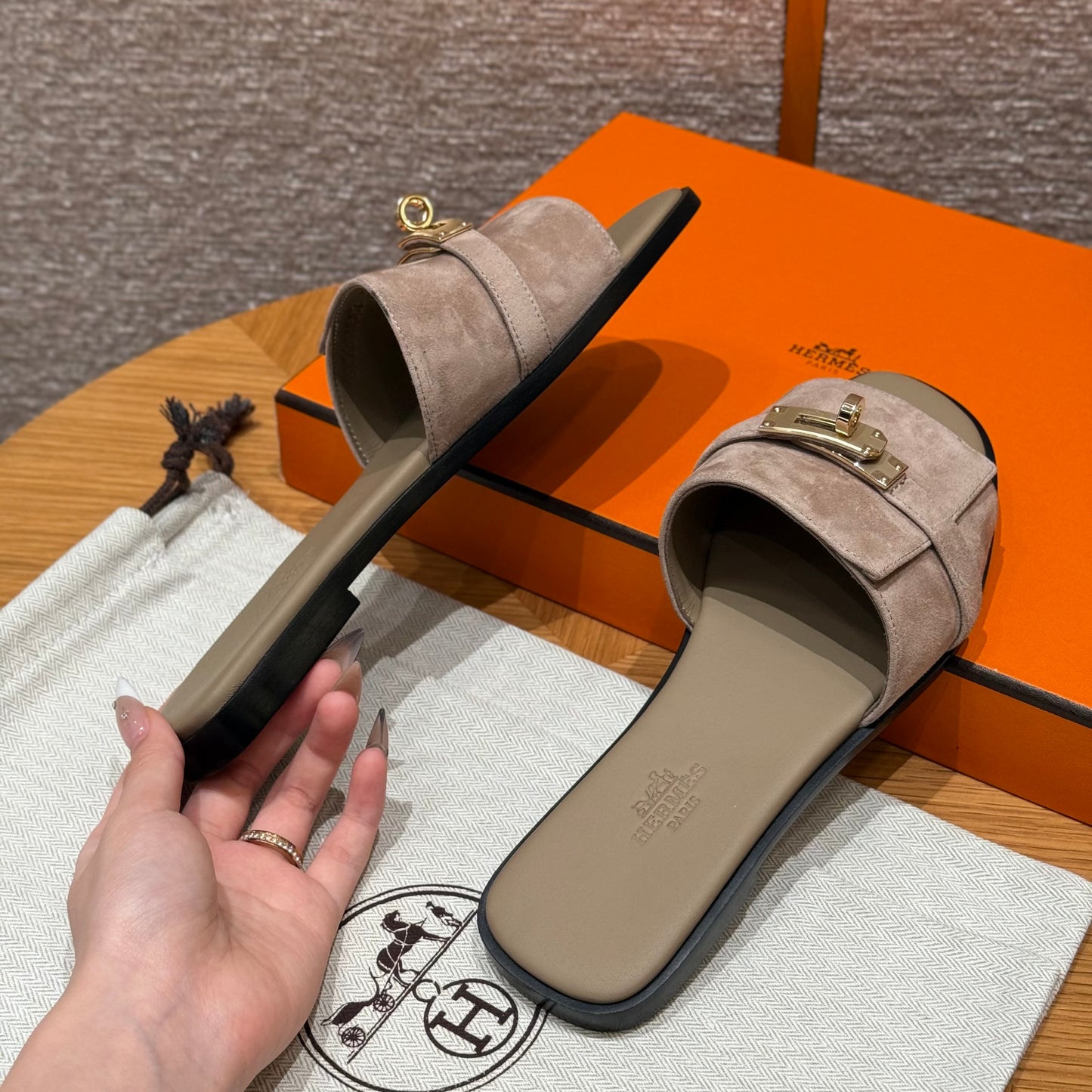 Hermes Slippers