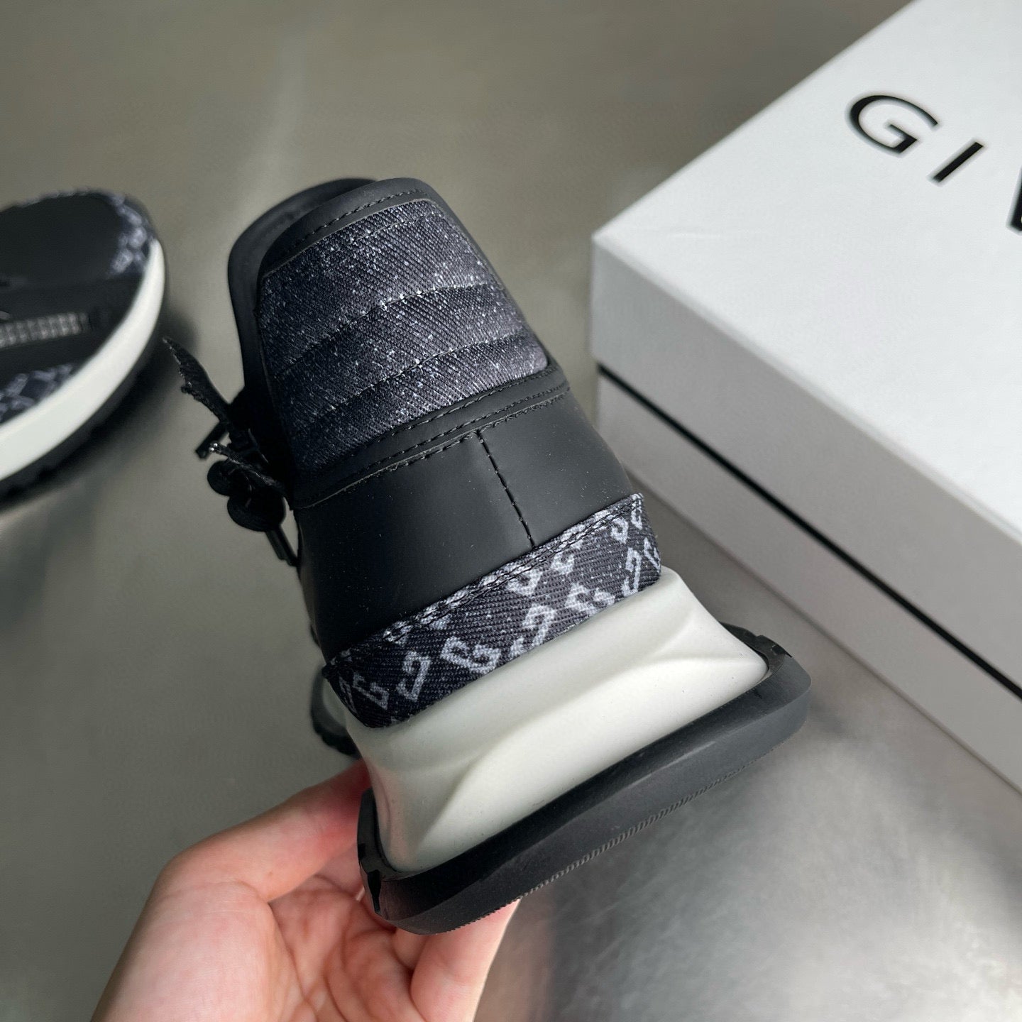 Givenchy Sneakers
