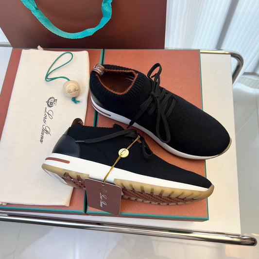 LP Sneakers