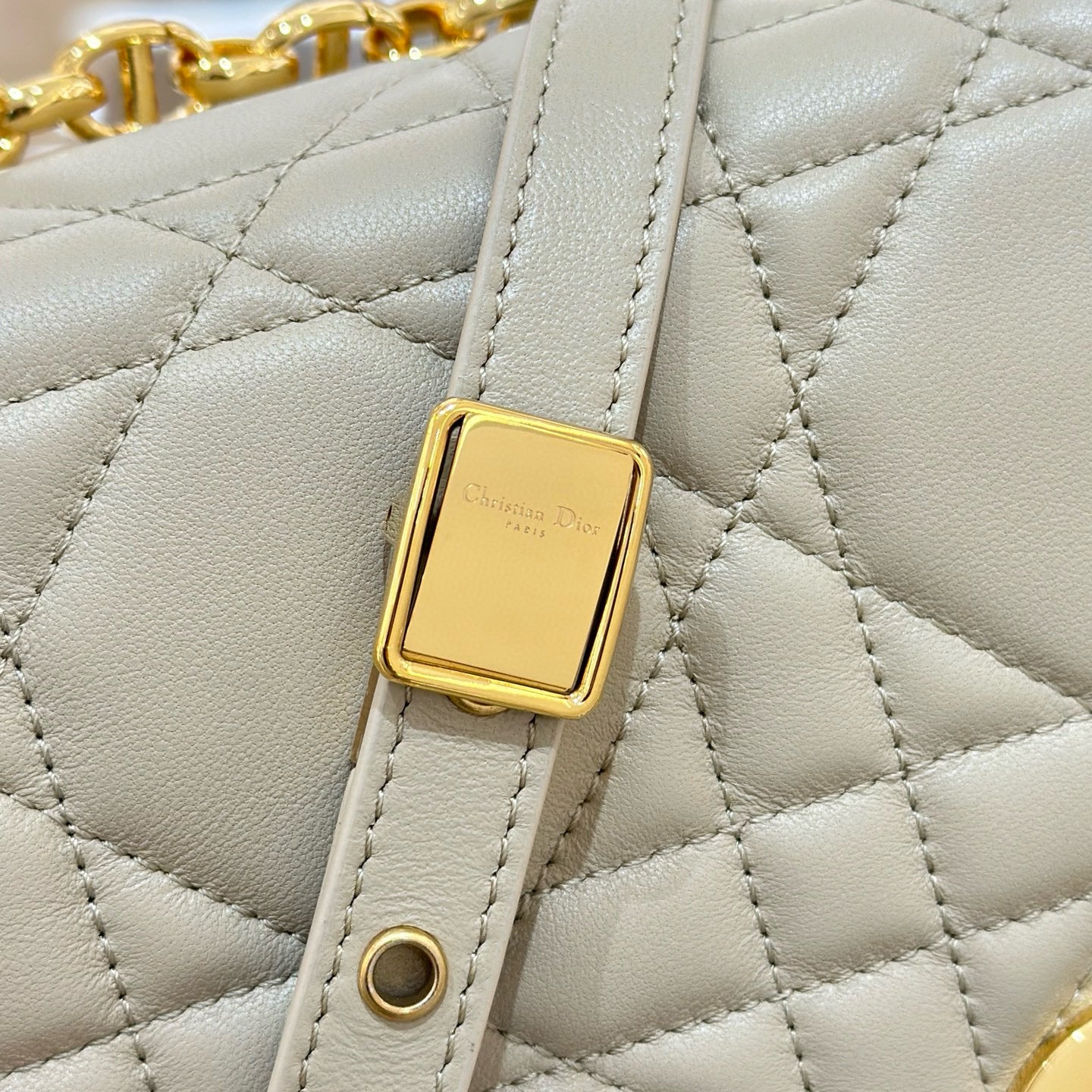 Dior Shoulder Bag 25x16x9cm