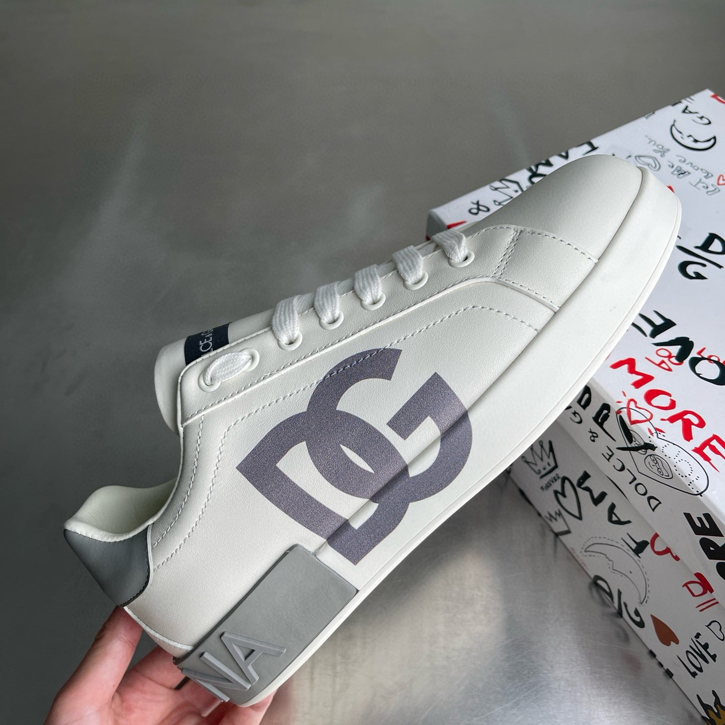 DG Sneakers