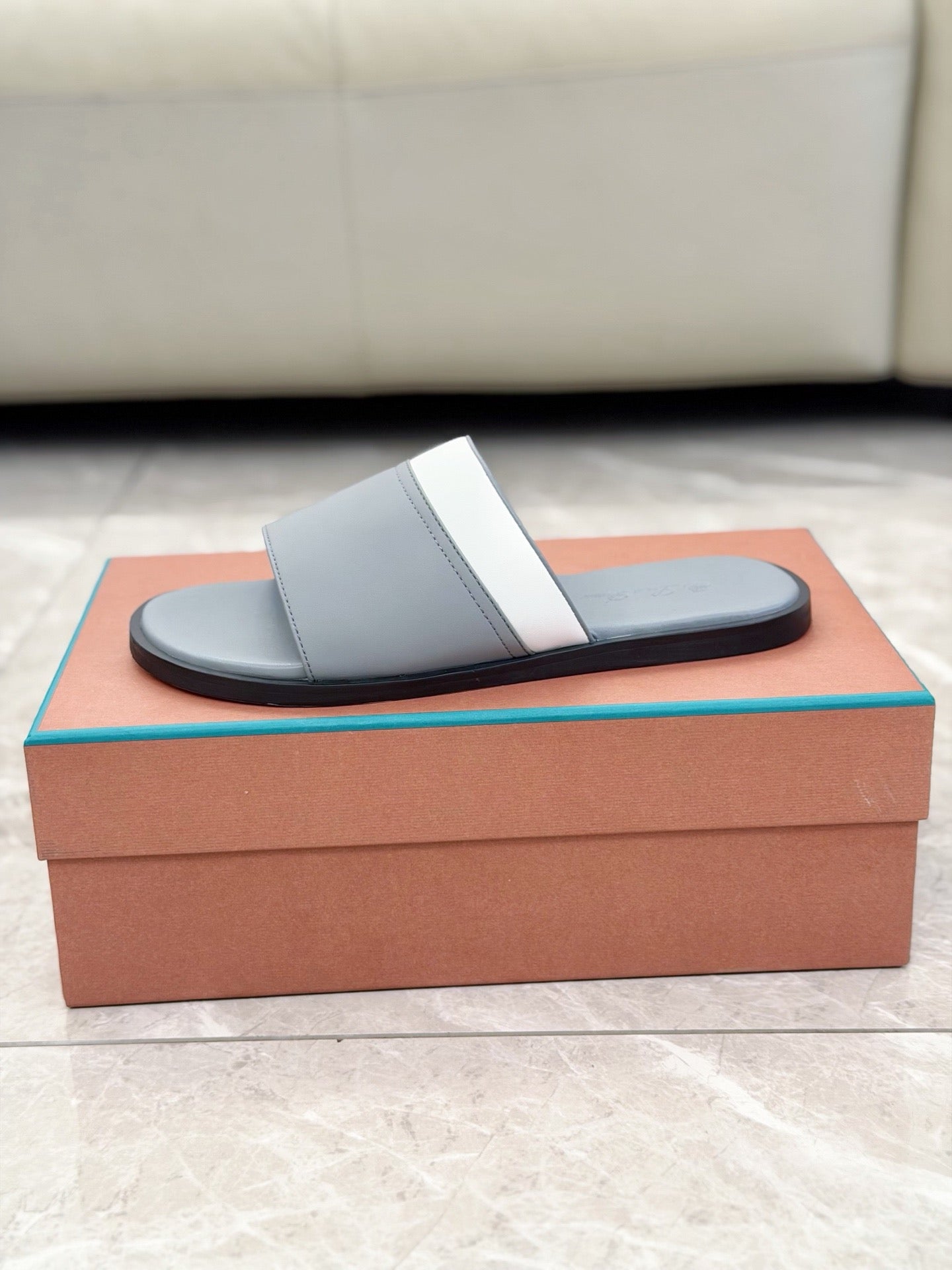 LP Sandals