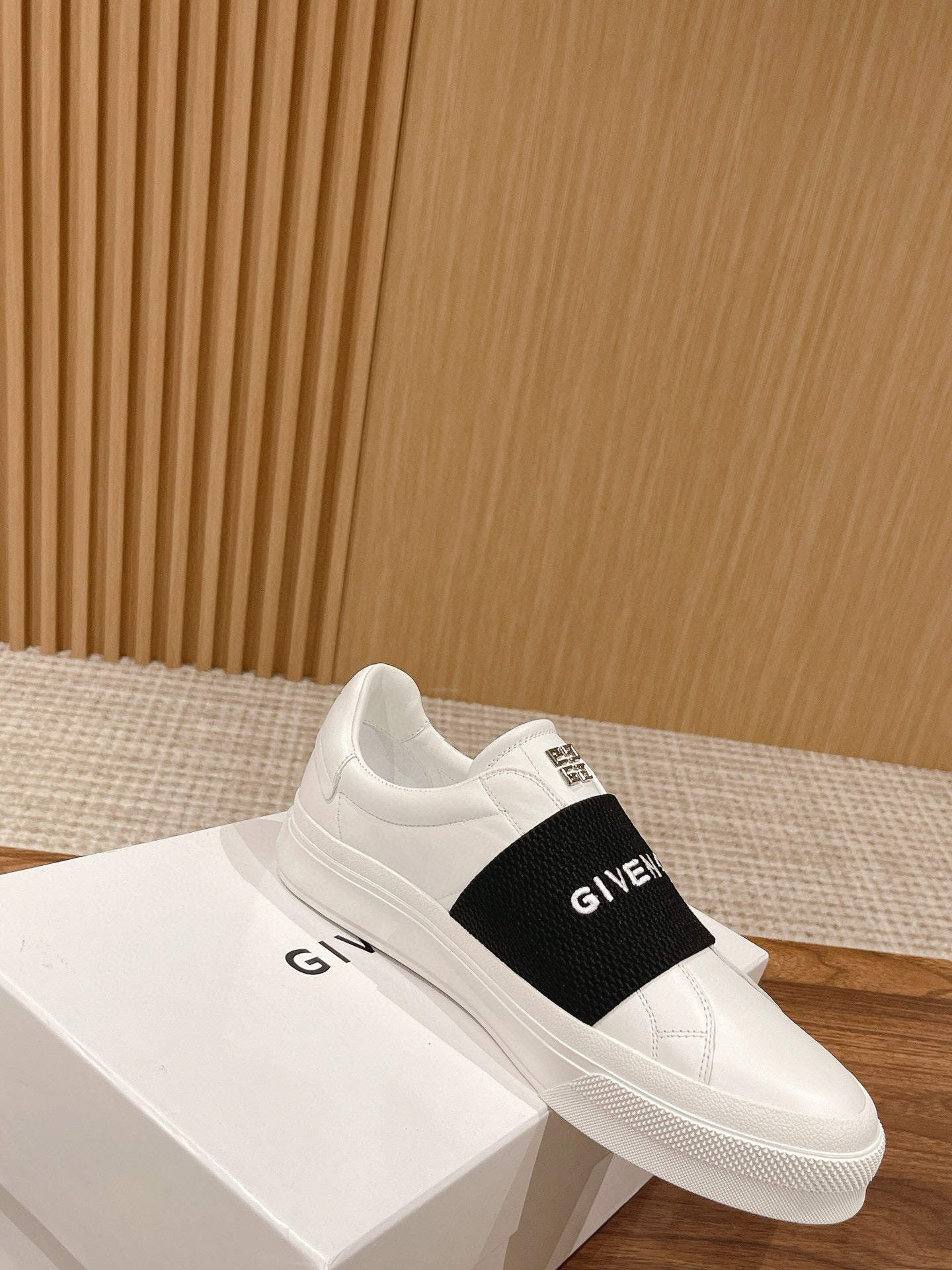 Givenchy Sneakers