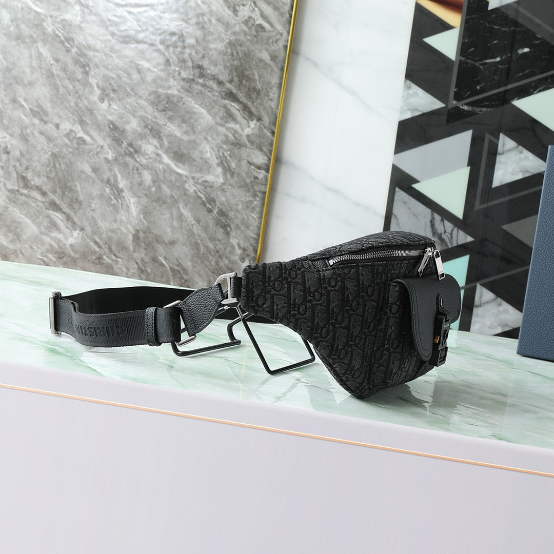 Dior Oblique Saddle Belt Bag