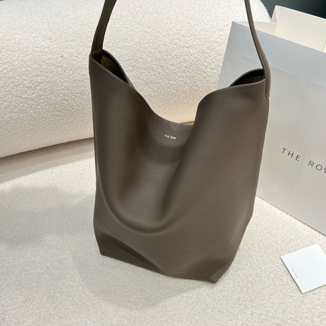 The Row Bucket Bag(44CM*38CM*21CM)