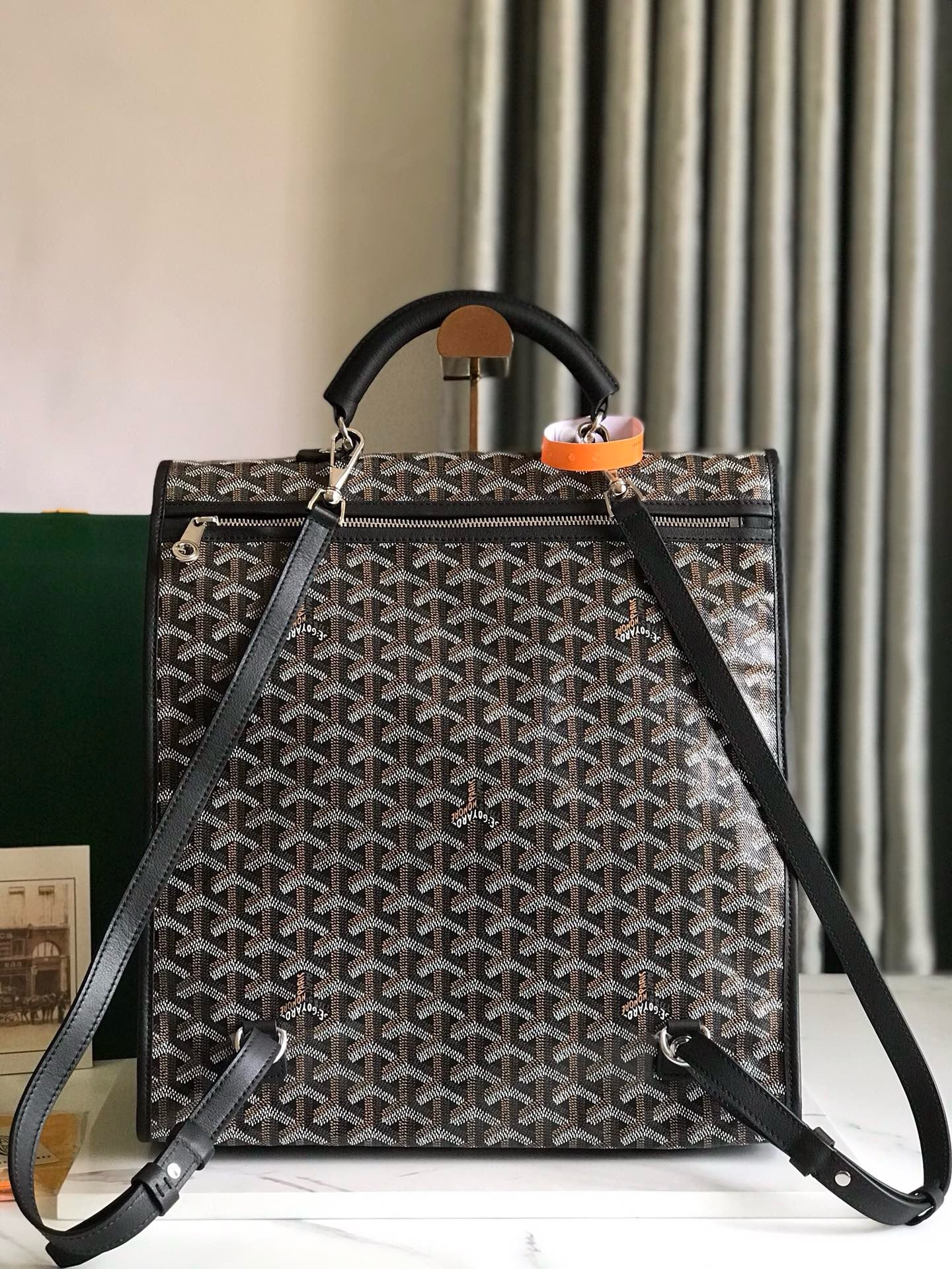 Goyard Backpack 33x35x16cm