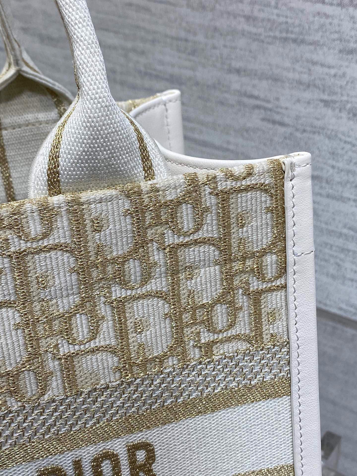 Dior Tote  26x12x21cm