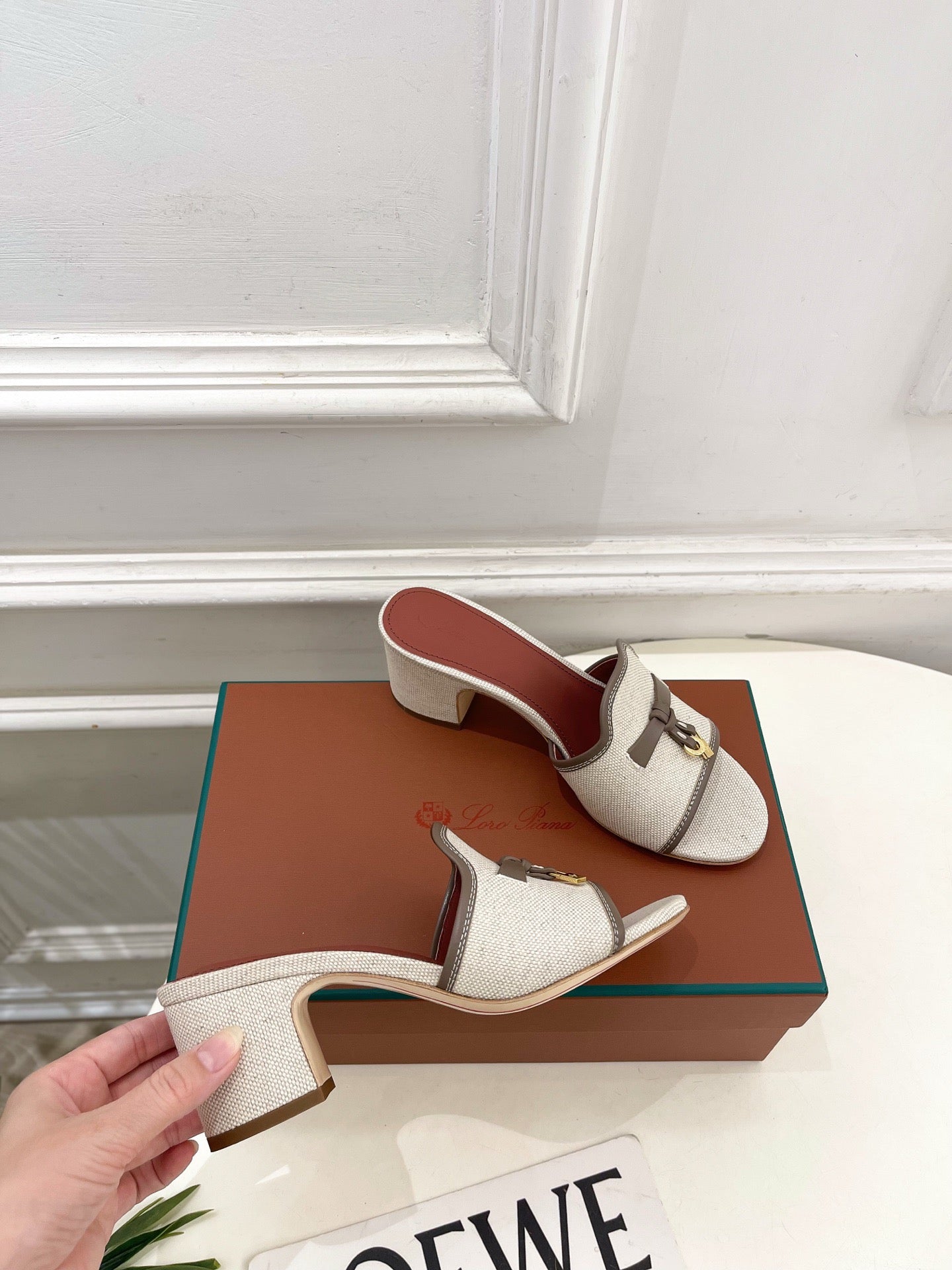 LP Sandals