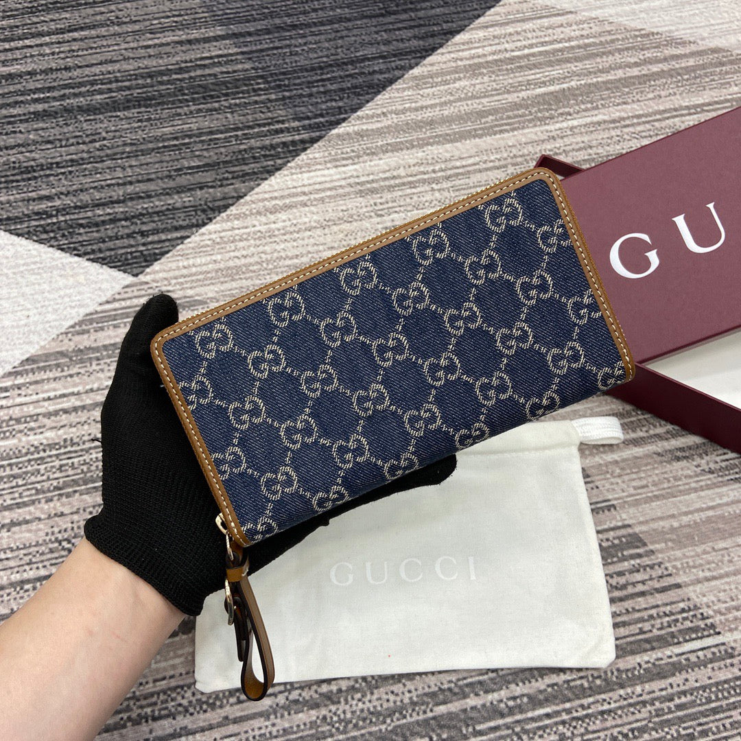 Gucci Long Zipped Wallet