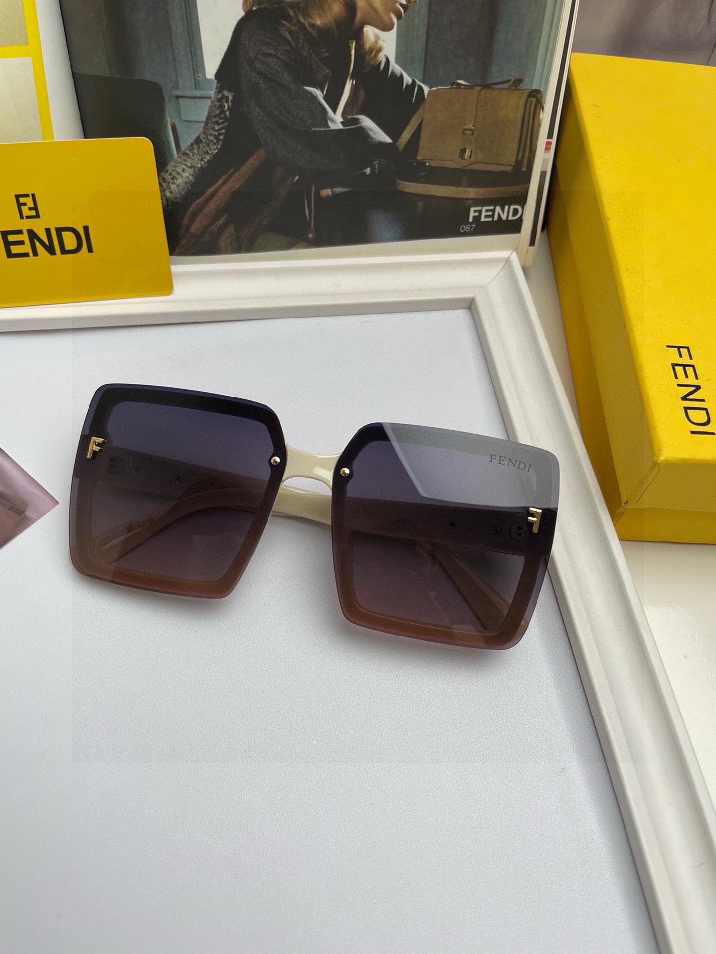 gafas de sol fendi